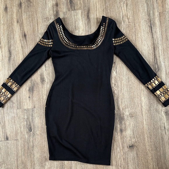 Fitted Black and Gold Women's Dress - Picture 6 of 9